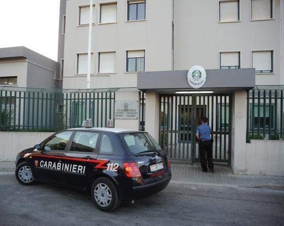 Carabiniere in congedo coltivava marijuana in casa, arrestato a Quartu