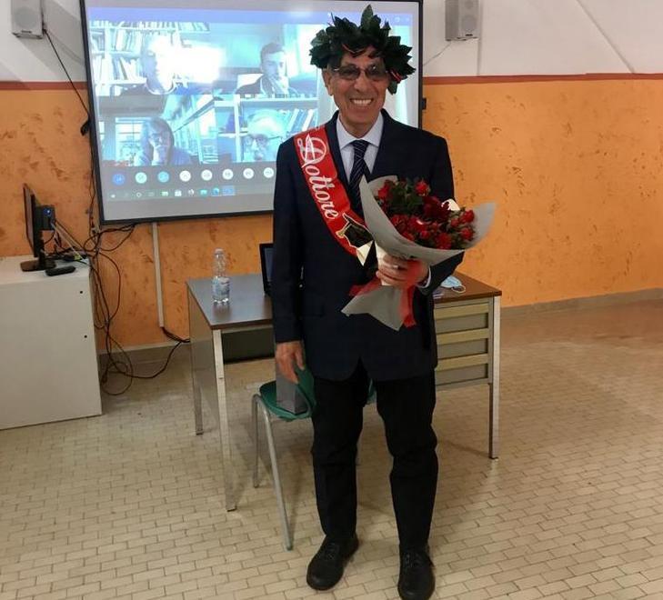 Pasqualino laureato in storia a 79 anni: tesi discussa a Portoferraio 