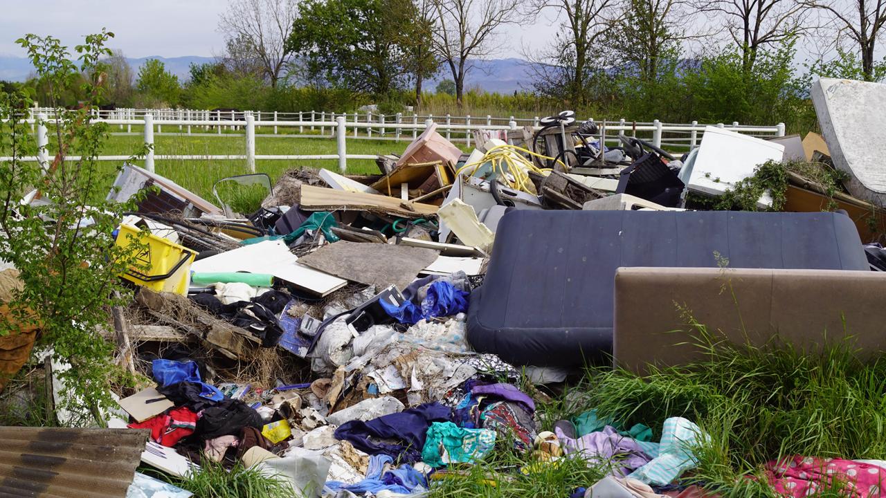 La discarica scoperta dalla polizia provinciale