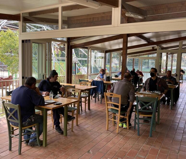 Gazebo e tavoli esterni a Rosignano, la richiesta va rinnovata: ecco come 