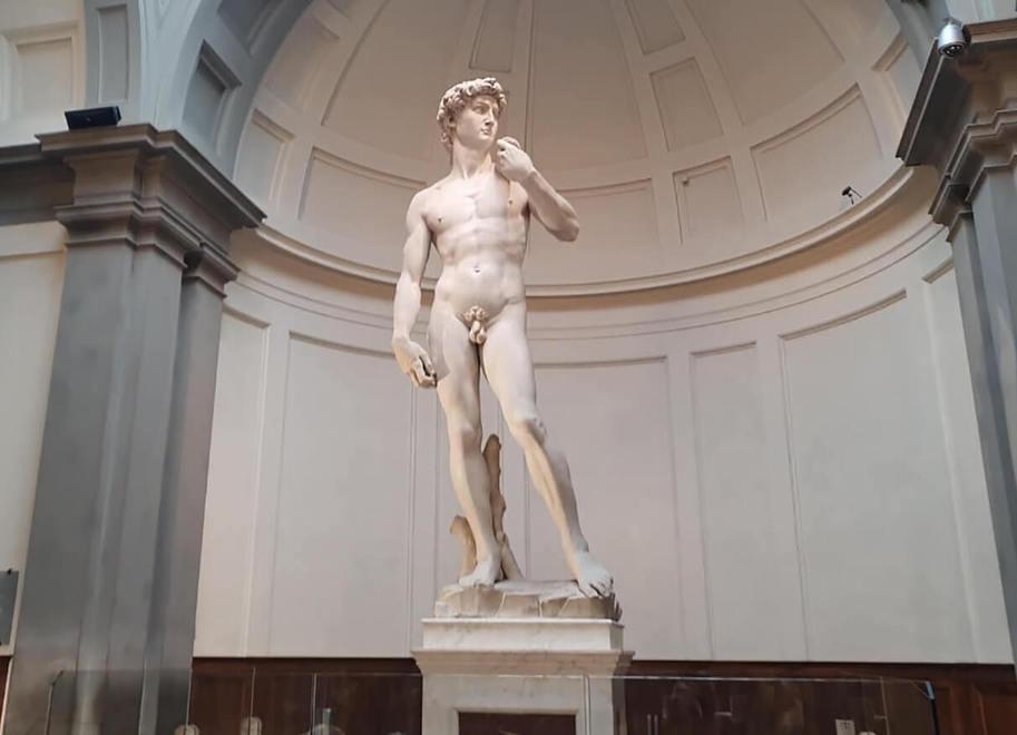 Ecco Il “clone” del David Da oggi è l’ attrazione dell’Éxpo Italia a Dubai