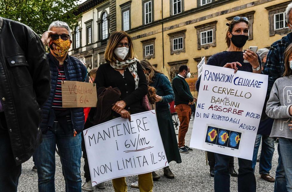 Ambientalisti contro la legge che alza i limiti delle emissioni