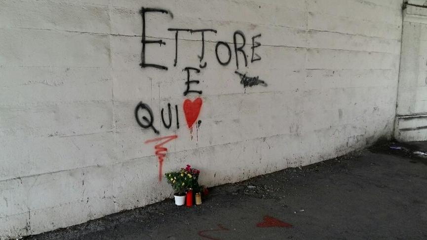 Cancellata la scritta dedicata a Ettore sotto il cavalcavia