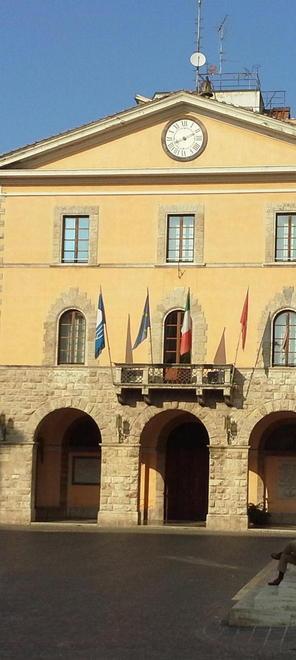 Due cittadinanze “negate”, volano querele in consiglio