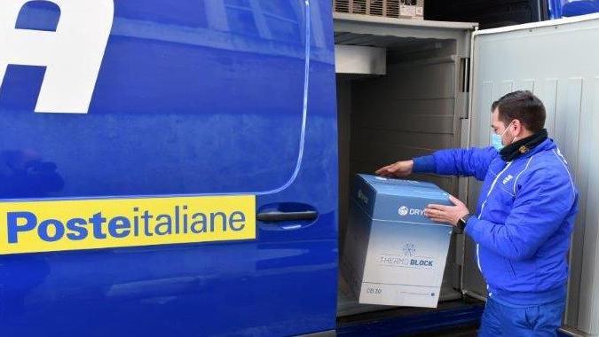 Consegnati ieri i vaccini al Delta di Lagosanto: 800 Az e 1.500 Moderna