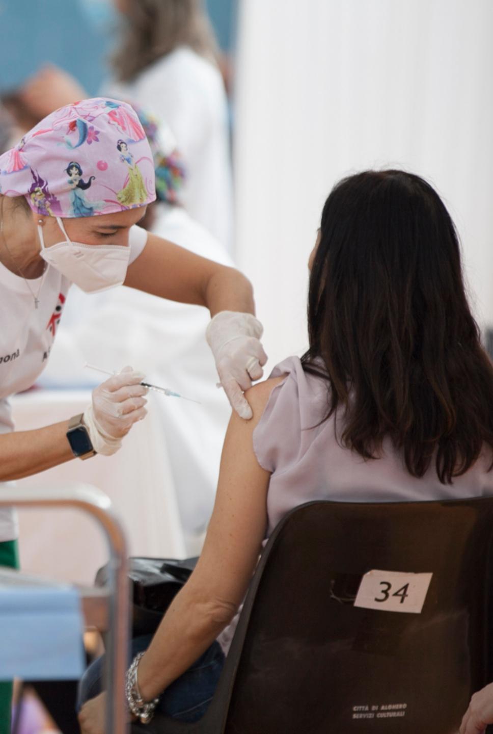 Un hub vaccinale per i paesi del circondario
