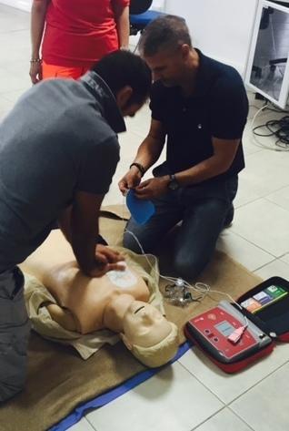 Un corso Auser per l’uso del defibrillatore