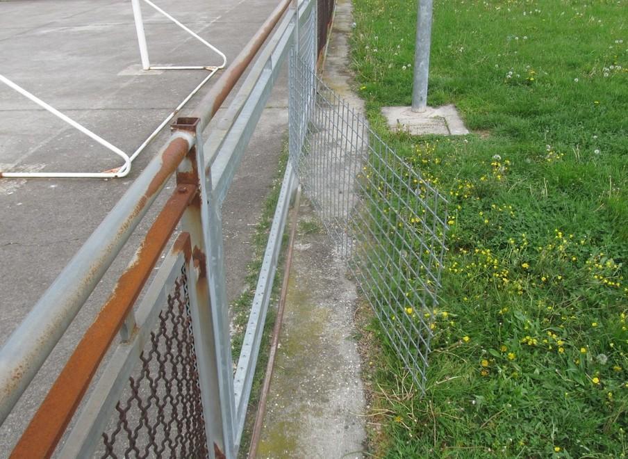 Poggio Renatico, nel parco si stacca una recinzione: bimbo di 3 anni all’ospedale 