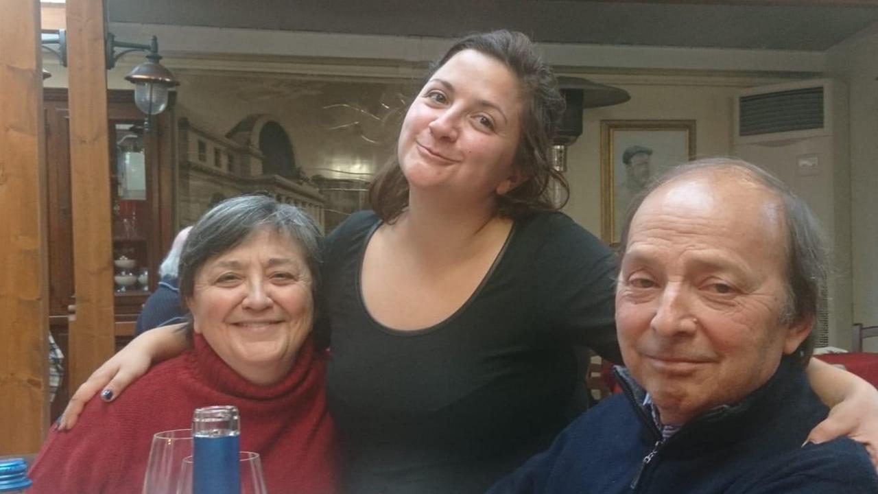 Mario Mambrini, a destra, in una foto pubblicata dalla figlia Dinora e autorizzata per la pubblicazione