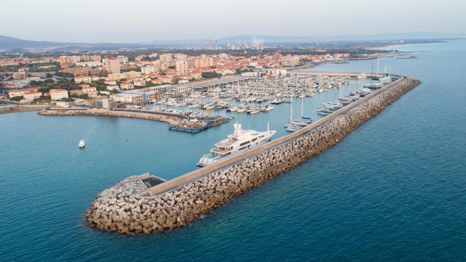 Marina Cala de’ Medici, l’approdo ideale nel cuore della Toscana