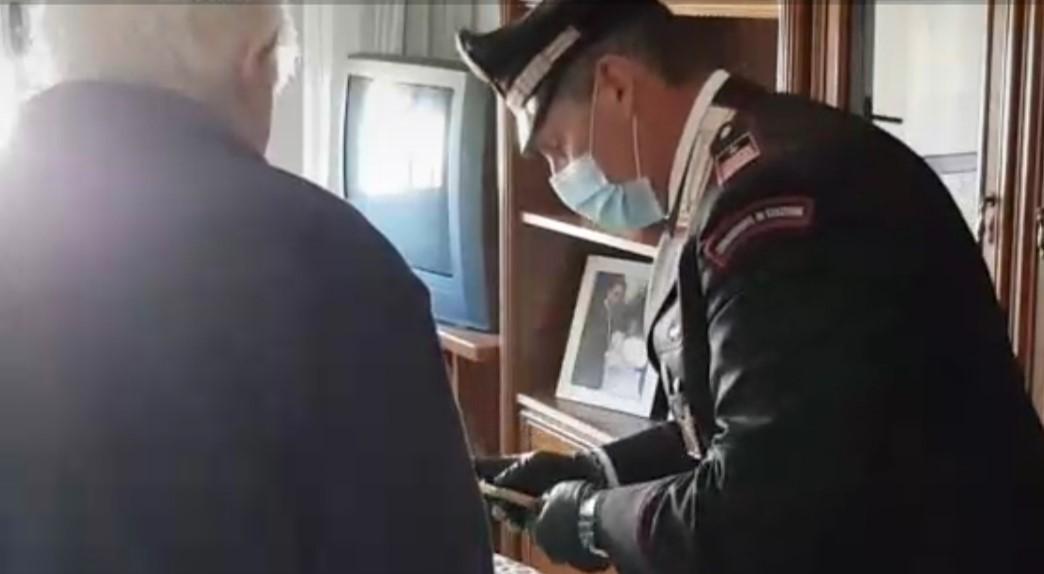 Lido Estensi, anziano si sente solo: i carabinieri gli fanno compagnia