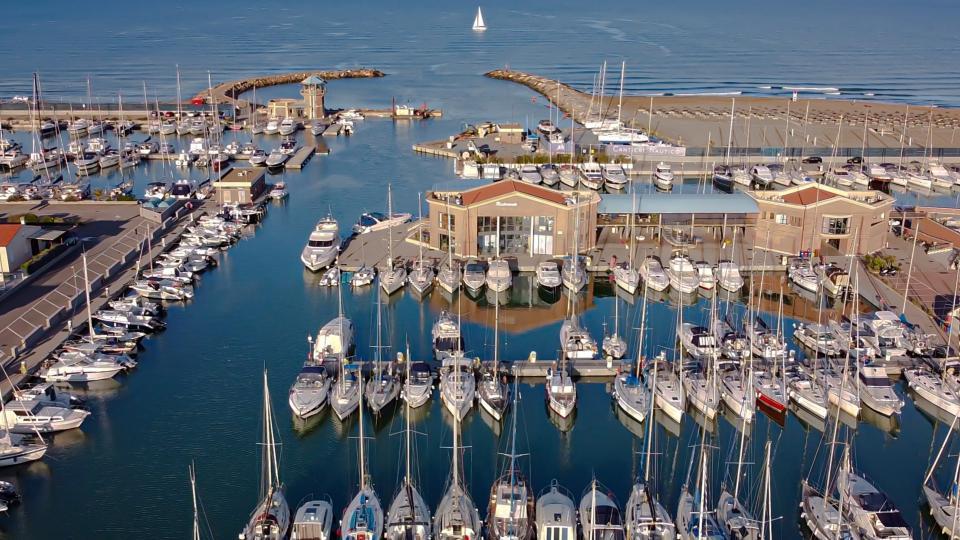 Porto della Maremma, il perfetto connubio tra sviluppo e sostenibilità 