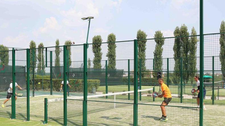Paddle-mania: il Cus progetta due campi a Pisa