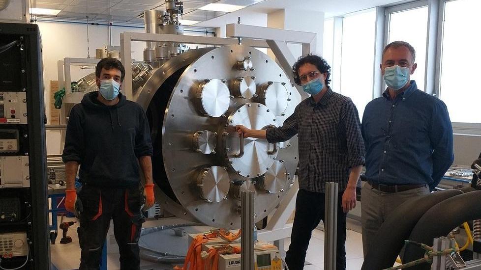 I satelliti fra i container Azienda fa i test ai motori che andranno nel cosmo