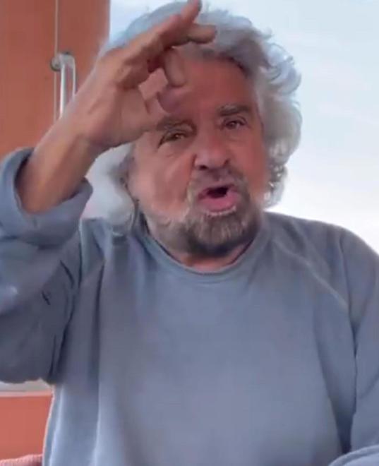 La nuova mossa di Beppe Grillo Un perito indaga sulla ragazza 