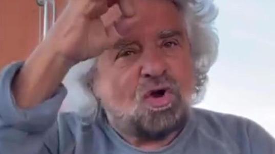 La nuova mossa di Beppe Grillo Un perito indaga sulla ragazza