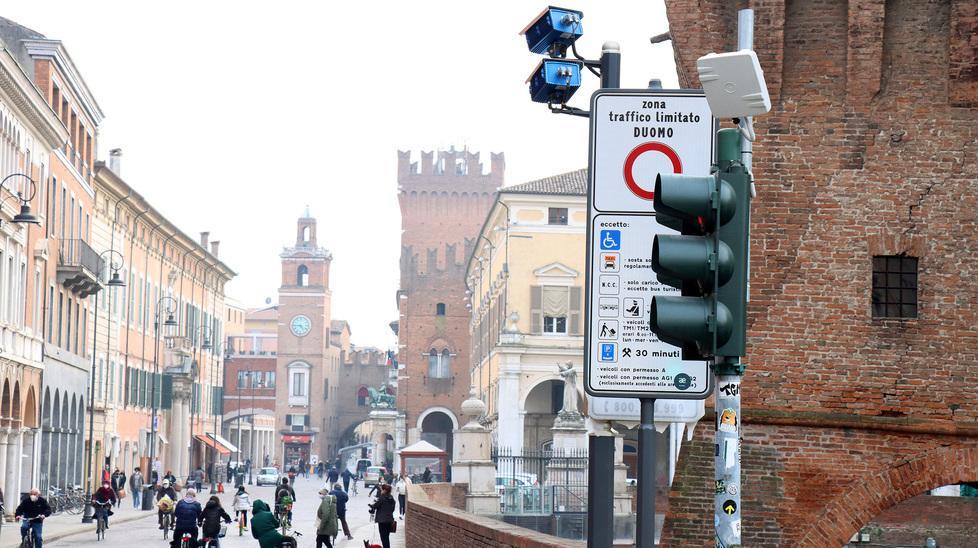 Sconti ai mezzi “green” e carnet per gli ingressi 