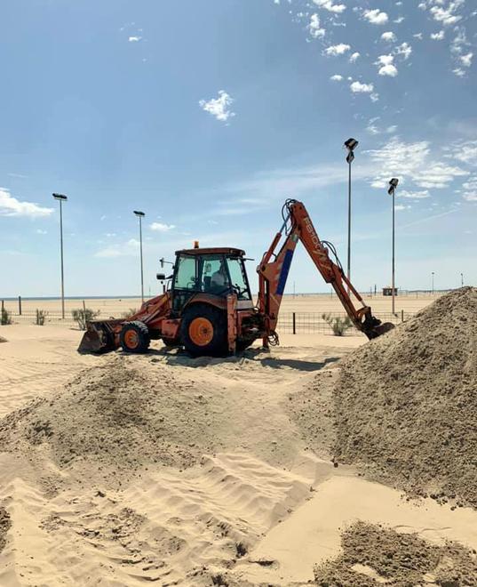 Le spiagge sono tutte aperte ma ancora manca la sabbia 