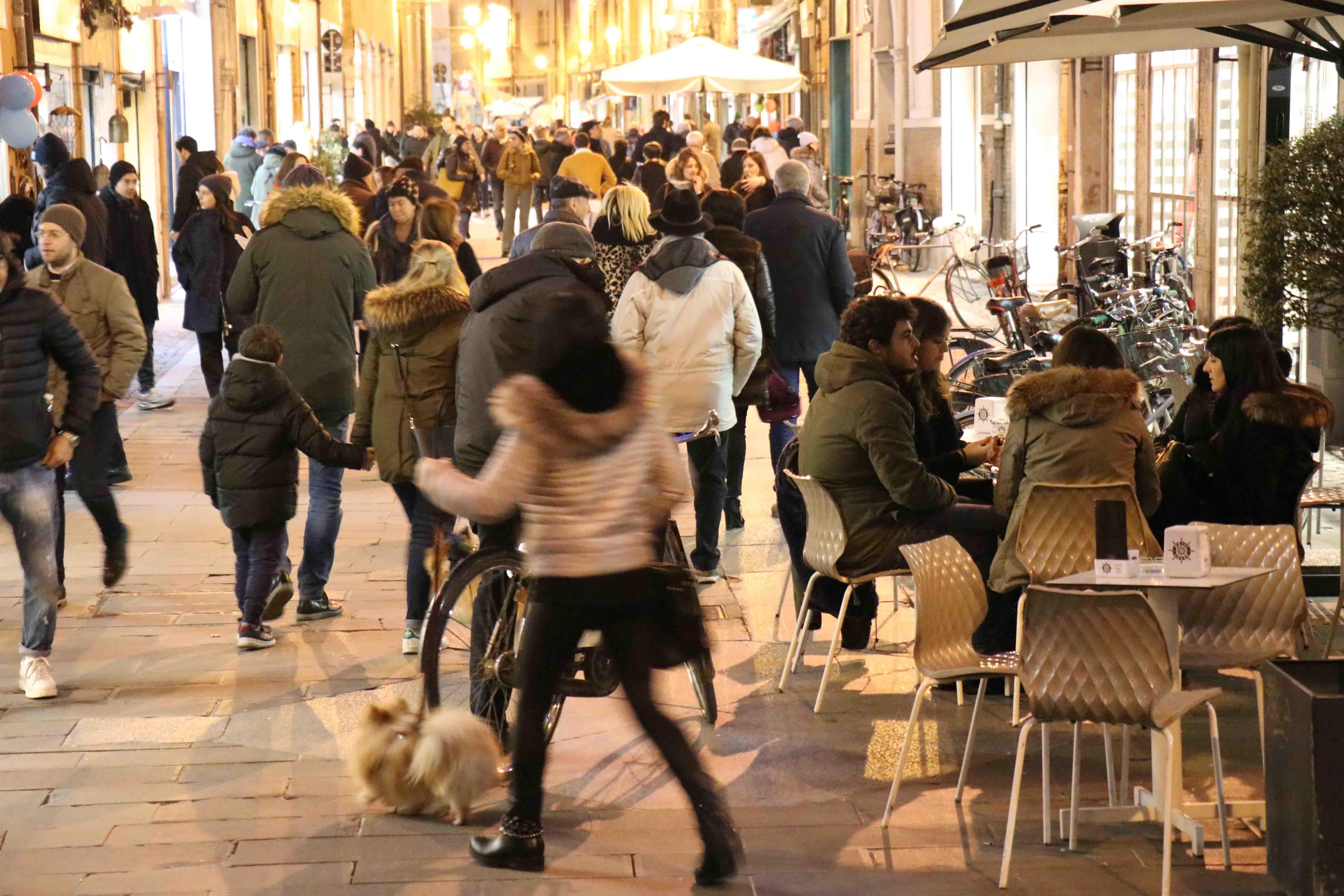 Ferrara, sì all'ampliamento dei dehors: come fare domanda