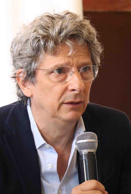 Prenotazione obbligatoria Ingressi scaglionati