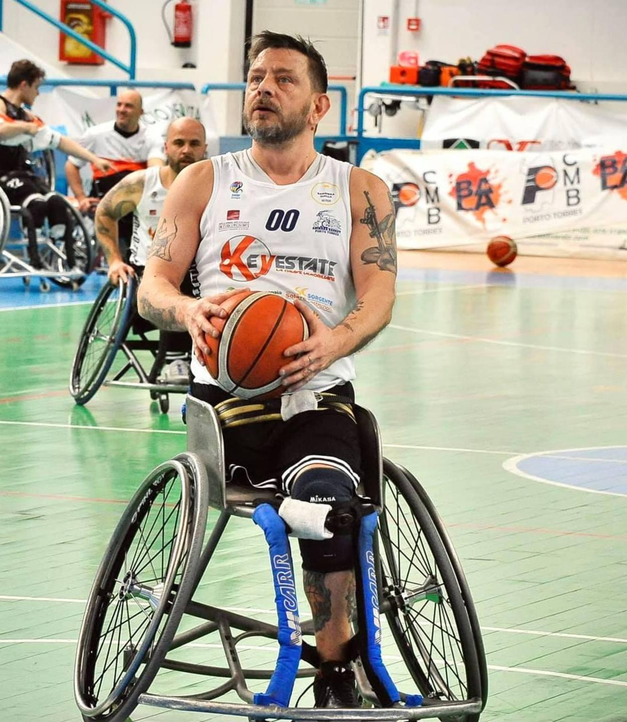Dinamo e Porto Torres «Tifosi, vi aspettiamo» 