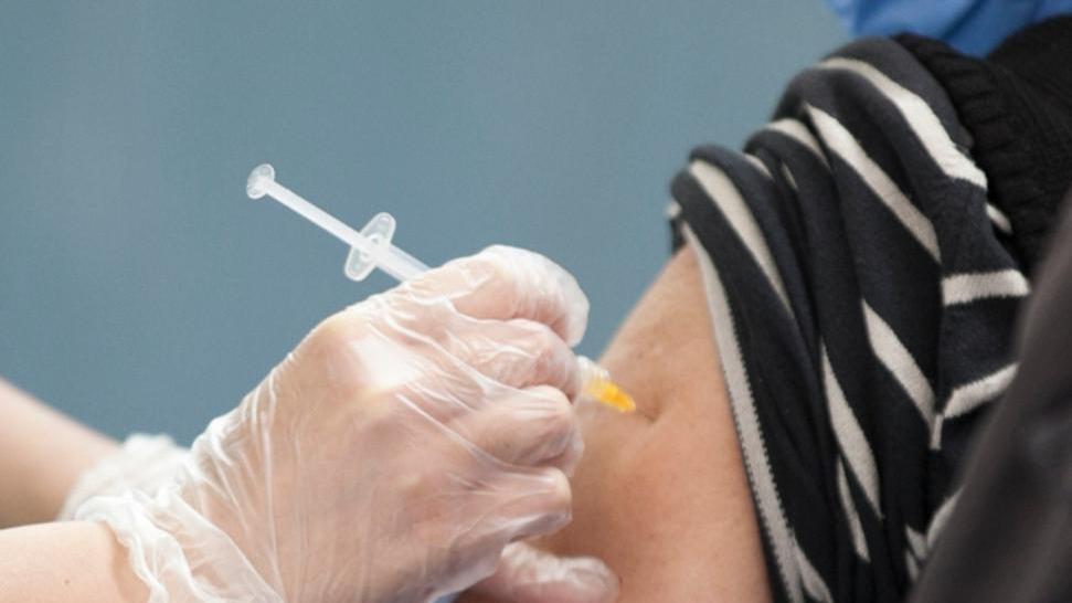 Oggi a Burgos si vaccinano i settantenni