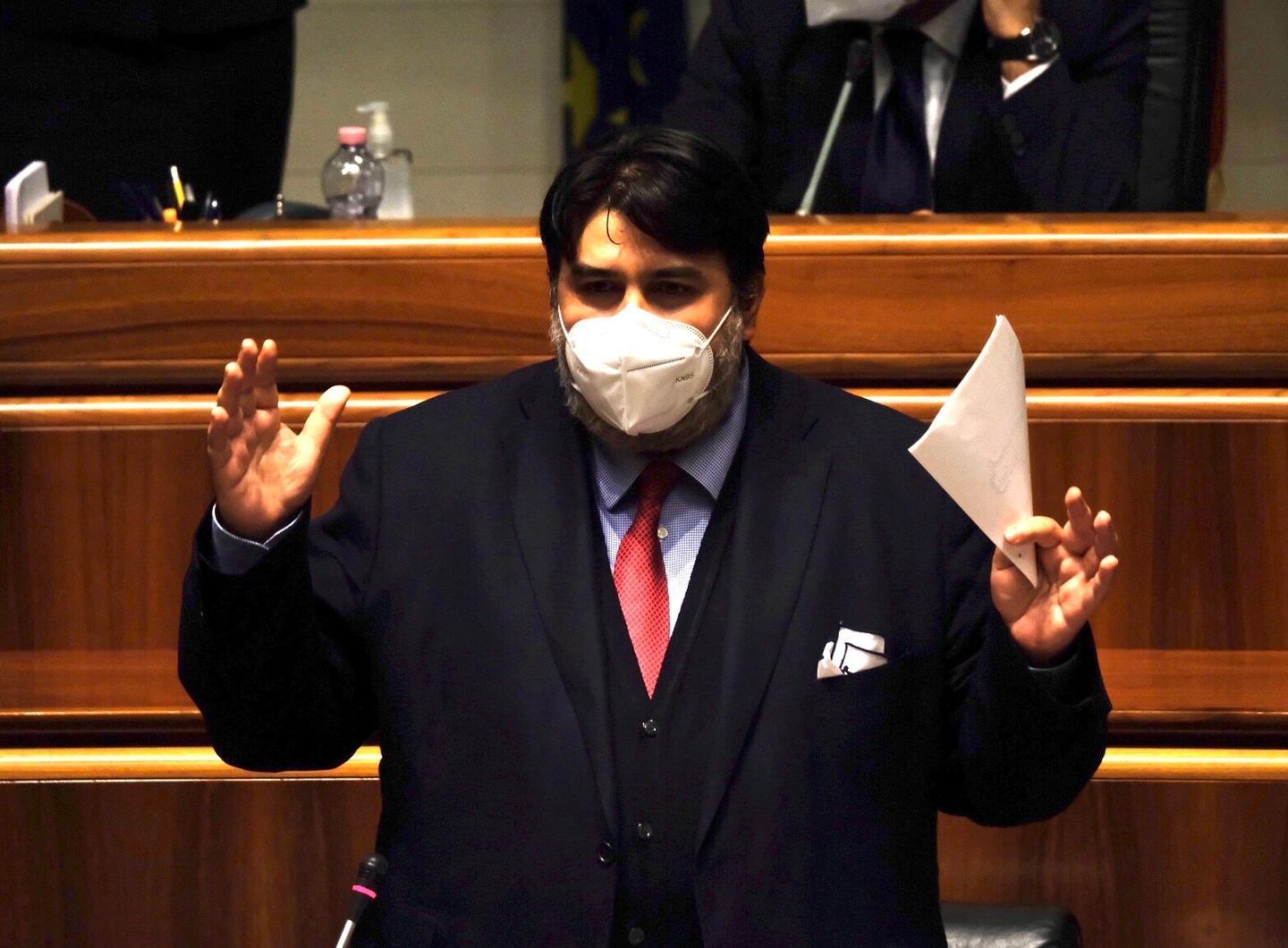 Solinas: aspettiamo le intese Il Pd: esclusi per colpa sua