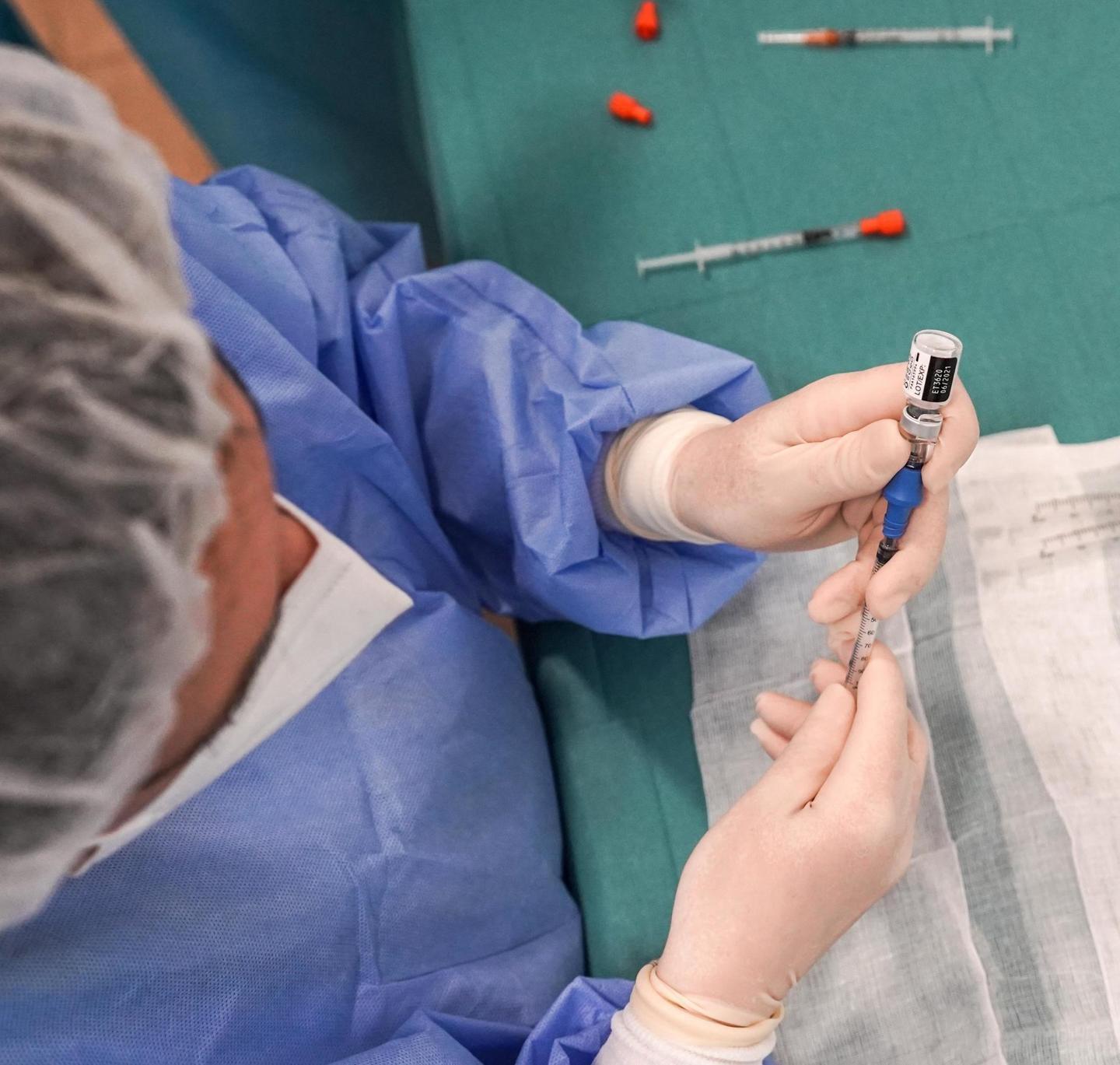 Vaccini a singhiozzo la protesta dei fragili 