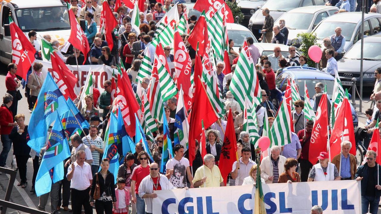 Lottiamo per la dignità del lavoro