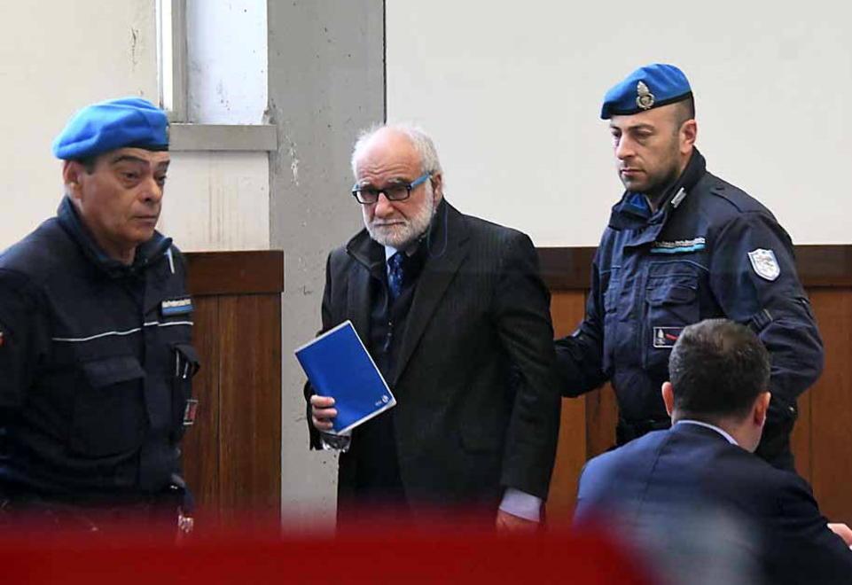 Botte all’agente in carcere: Casonato condannato