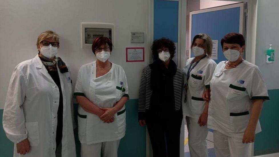 Donati 6.500 euro al reparto di Oncologia