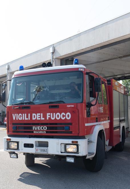 Autorimessa pompieri Il cantiere “sfratta” Tper