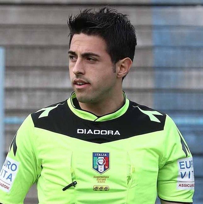 La partita affidata a Massimi arbitro dal cartellino facile Intanto il Brescia è in ritiro