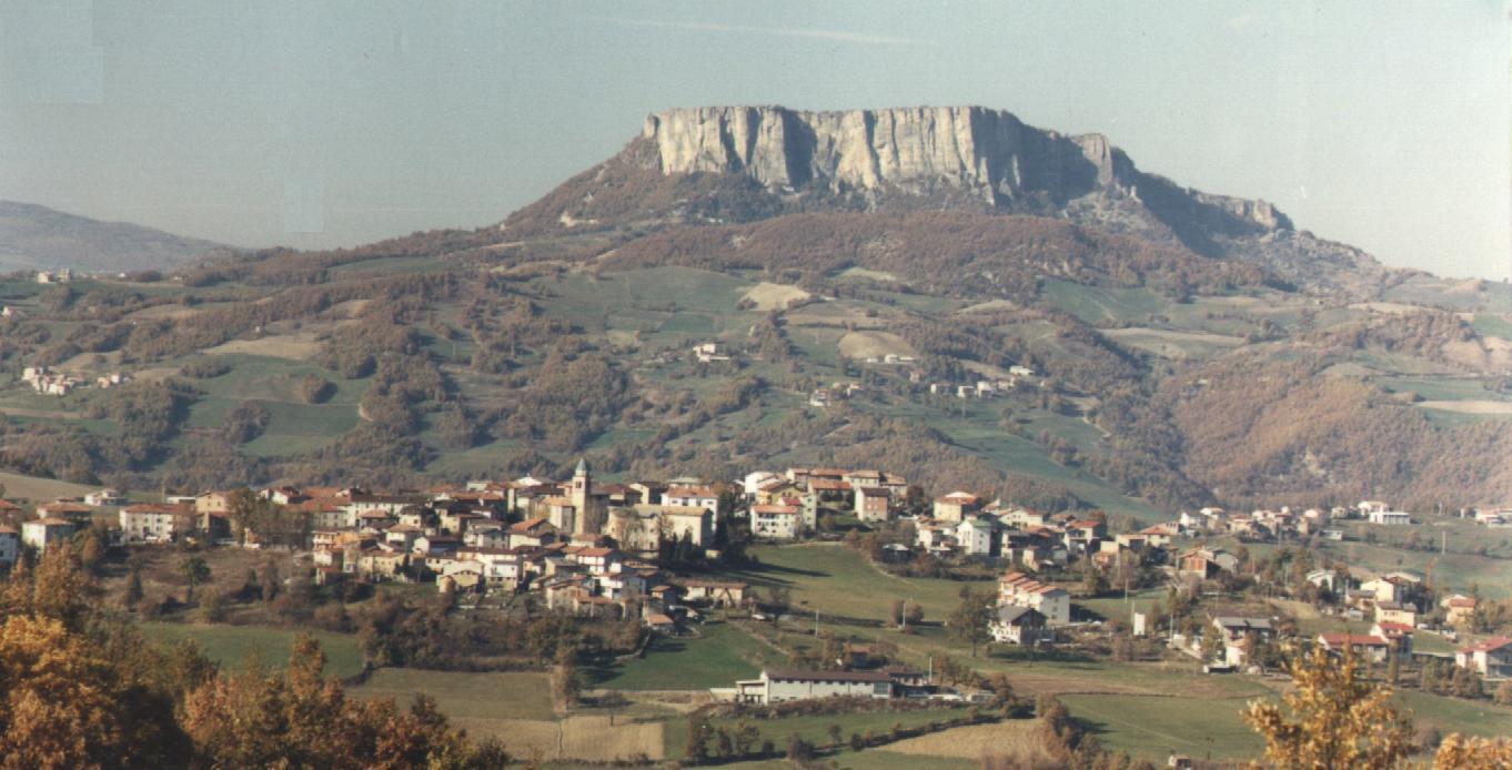 Giovane di 25 anni trovato morto ai piedi della Pietra di Bismantova