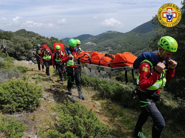 Zocca, runner scivola in un sentiero e si ferisce 