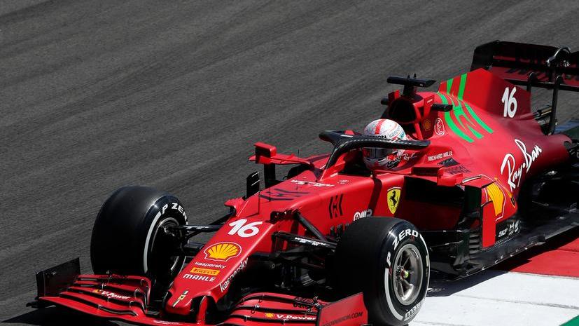 Bottas in pole position domani in Portogallo, Ferrari in terza e quarta fila