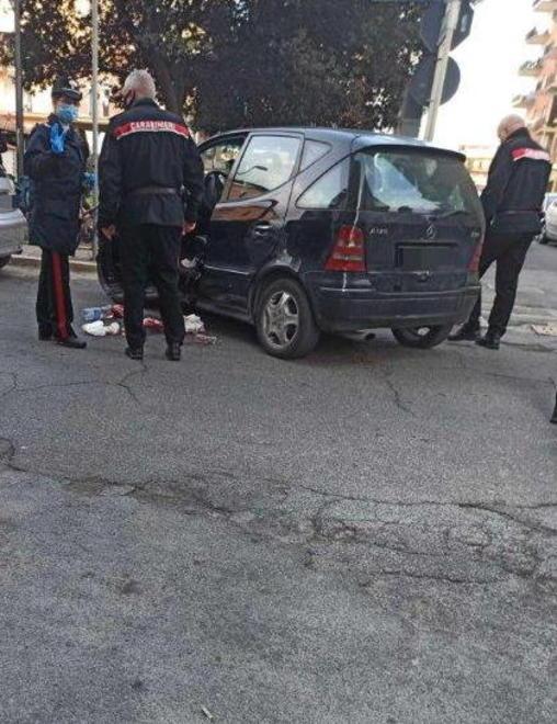 Quattro coltellate sferrate alle gambe «Poteva uccidere» 