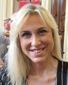 Raccolta firme per la riqualificazione di via Grande
