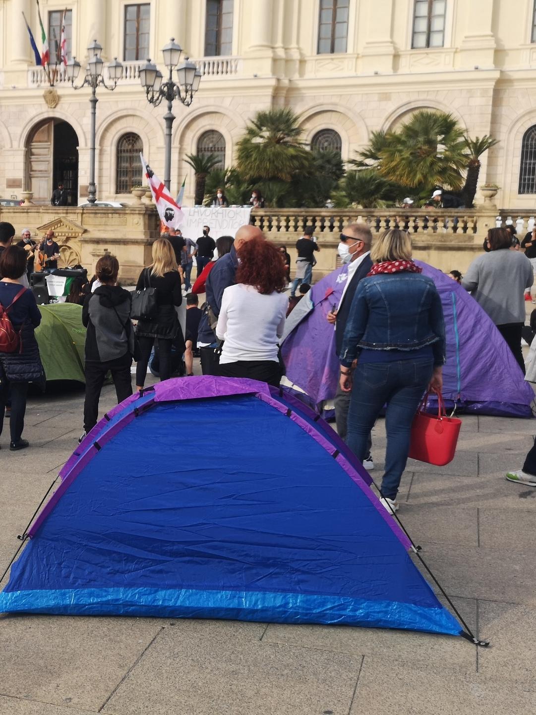 “Tende in piazza” chiude «Vogliamo la nostra vita» 