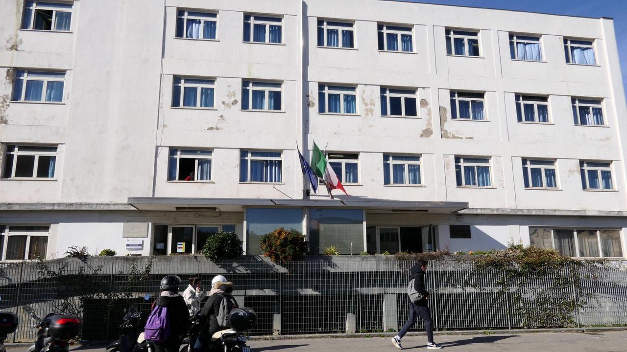 Il Liceo Livi di via Marini