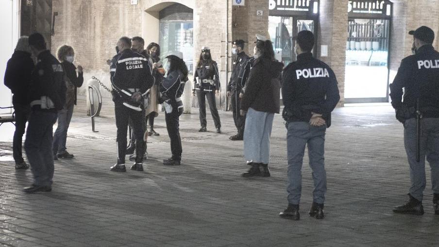 Modena. Un’infermiera tra i “No mask”? Per ora l’ospedale la smentisce