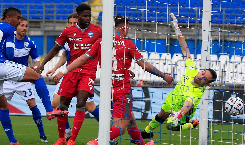 Spal, ritiro fino al 10 dopo il ko di Brescia: o batte il Frosinone o playoff a rischio 