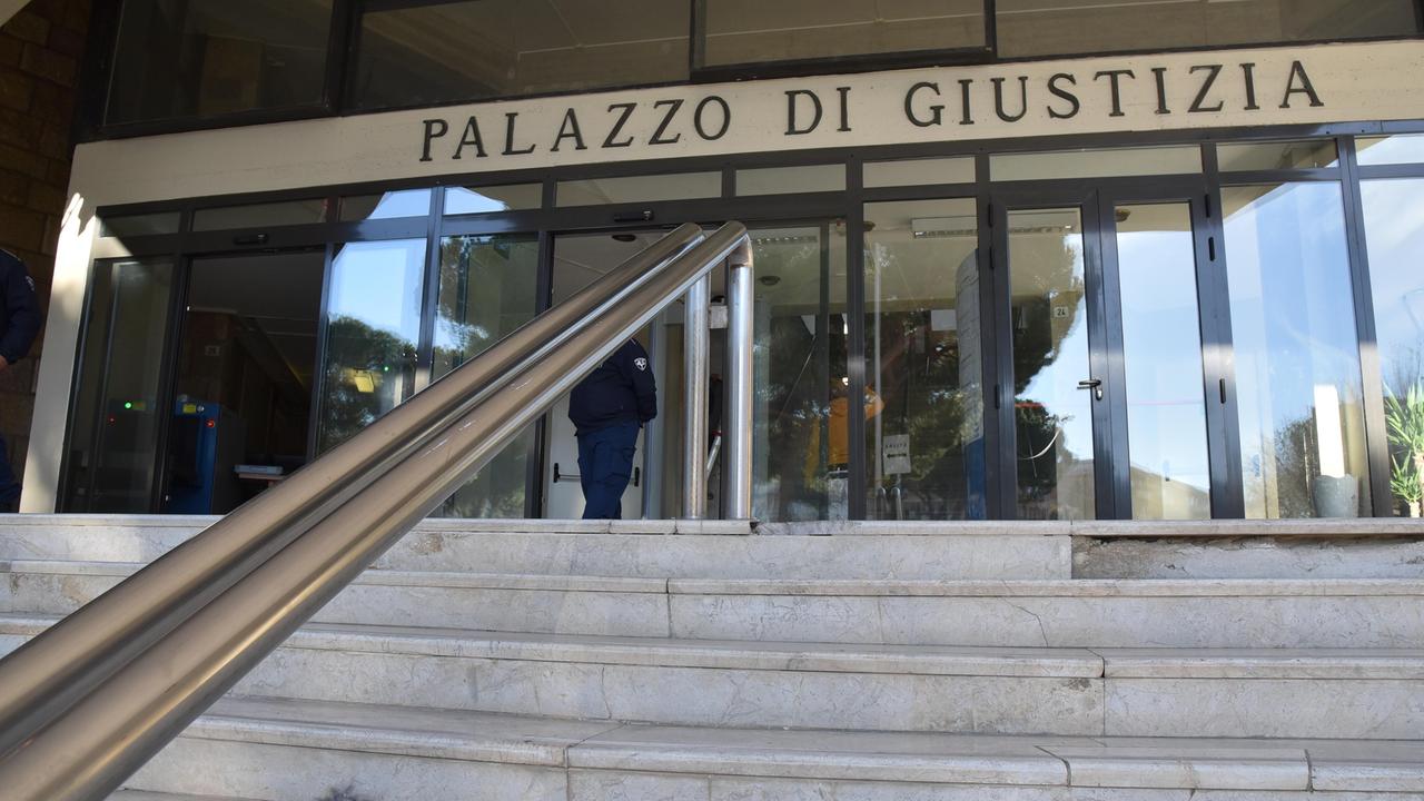Il giudice dà ragione all’inquilina e revoca l’amministratore