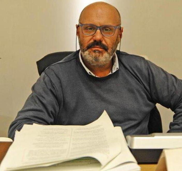 Il sindaco Lippi e l'aumento dei contagi a Cecina: «Sono preoccupato, serve grande responsabilità» 