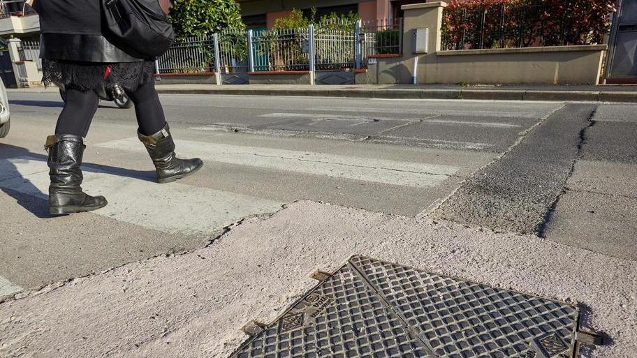 «Nelle case continue scosse», protesta per i lavori da finire