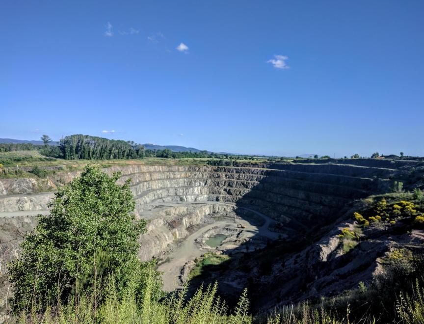 Gessi rossi alla cava «Siano analizzati con più attenzione»