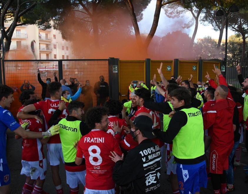 Chiamateli fenomeni, quelli del Grifone La matricola entra nei playoff per la B 