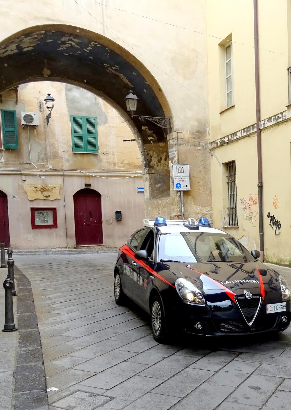 La prima aggressione giovedì a una 35enne che andava a lavoro 