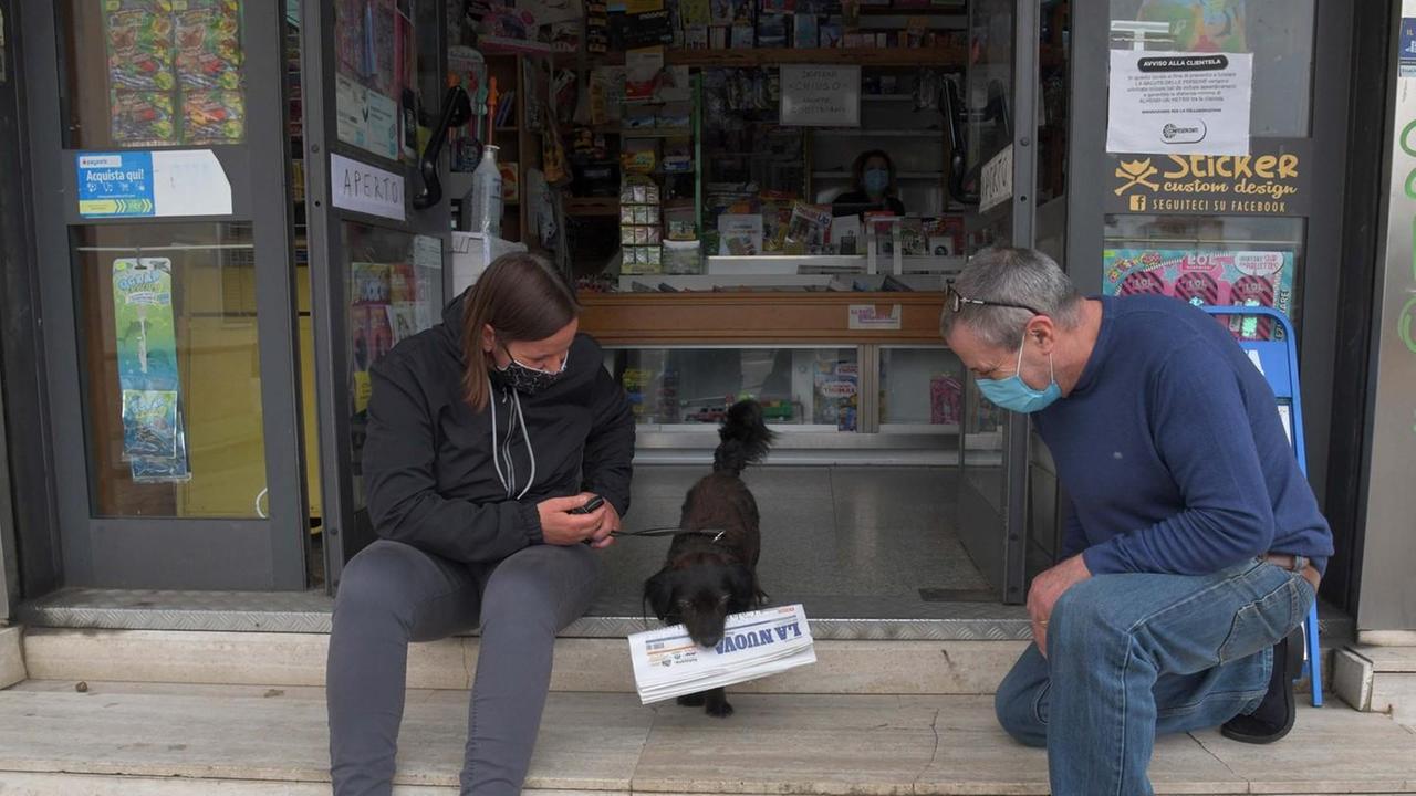 La passione per l’edicola del cane Orazio