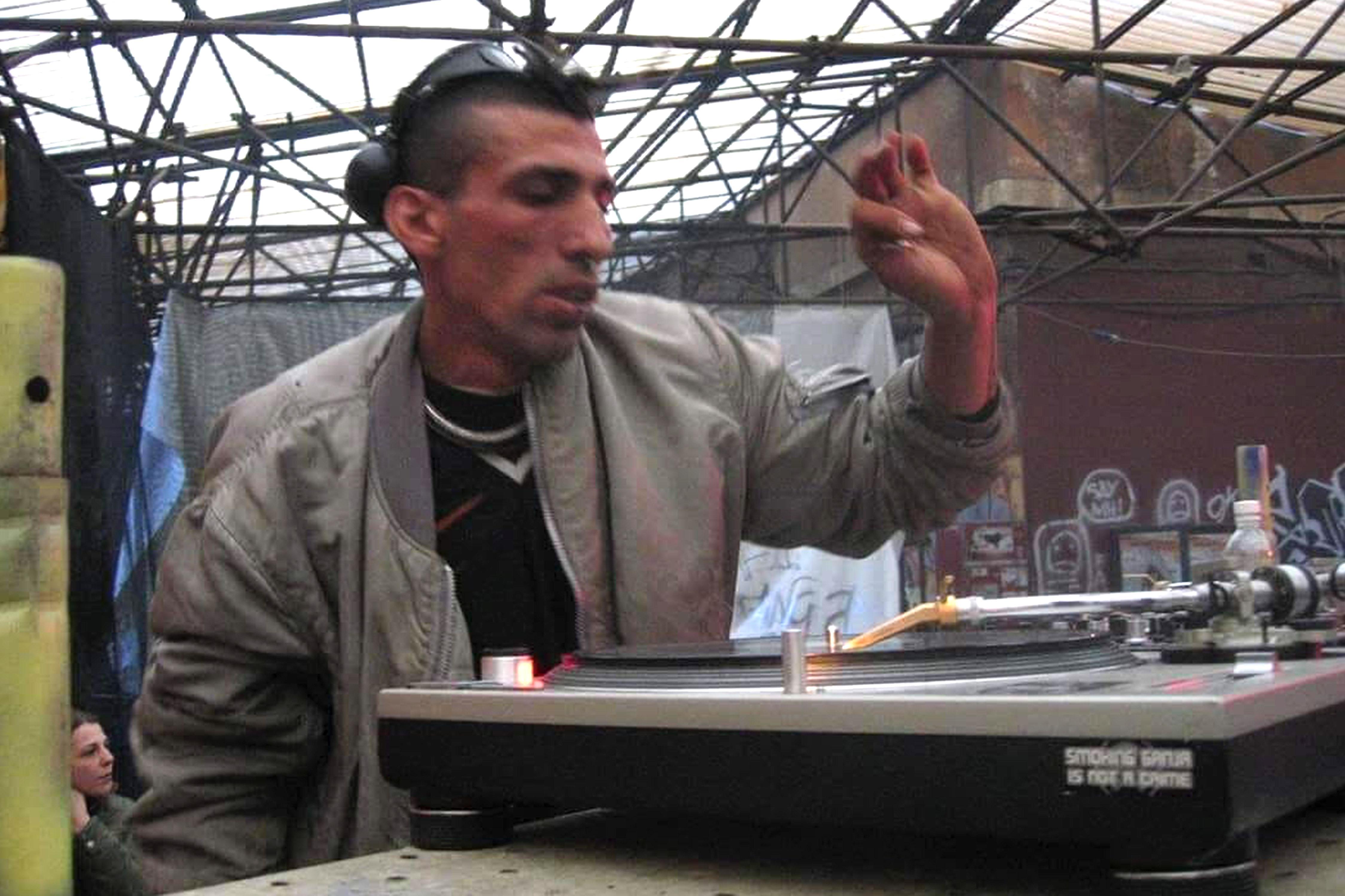 Concordia L’ultimo saluto al Dj Davide Masitti sarà venerdì Raccolta fondi per la famiglia 